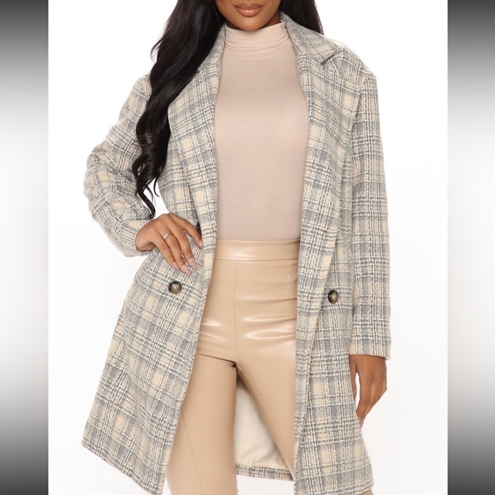 BIN#12 - FASHION NOVA WOMEN’s Small Coat